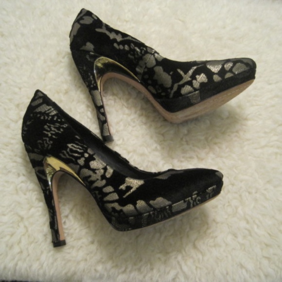 ALICE & OLIVIA Helena Pumps - Picture 7 of 7